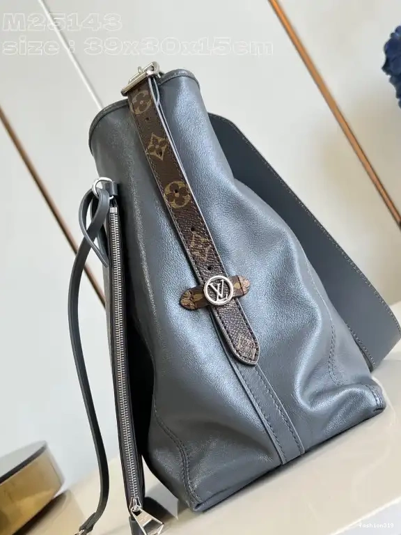 LOUIS VUITTON 39 x MM- x CarryAll 15cm 30 0402